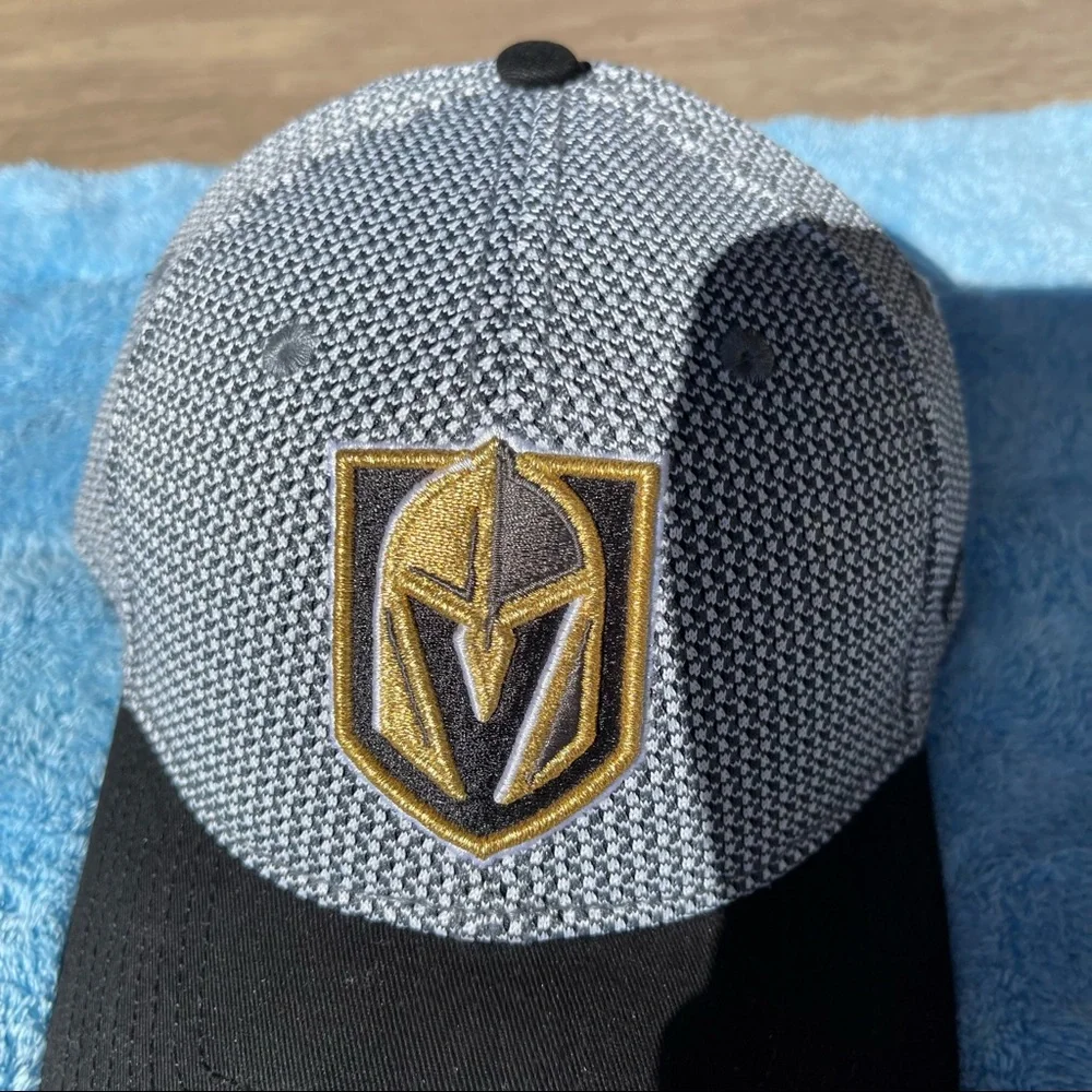 🎉HP🎉 BNWOT NHL Vegas Golden Knights Hat - Picture 2 of 6
